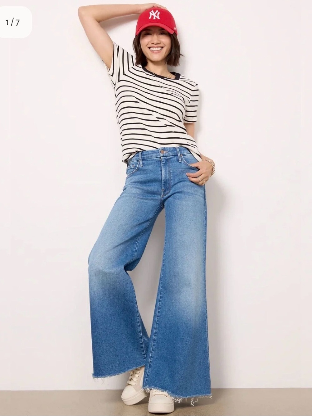 MOTHER The Roller Fray Wide Leg Jeans in Fan Favorite Sz 28